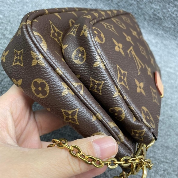 SOLD!!๐ Louis Vuitton Multi Pochette accessories ๐ - Picture 2 of 12
